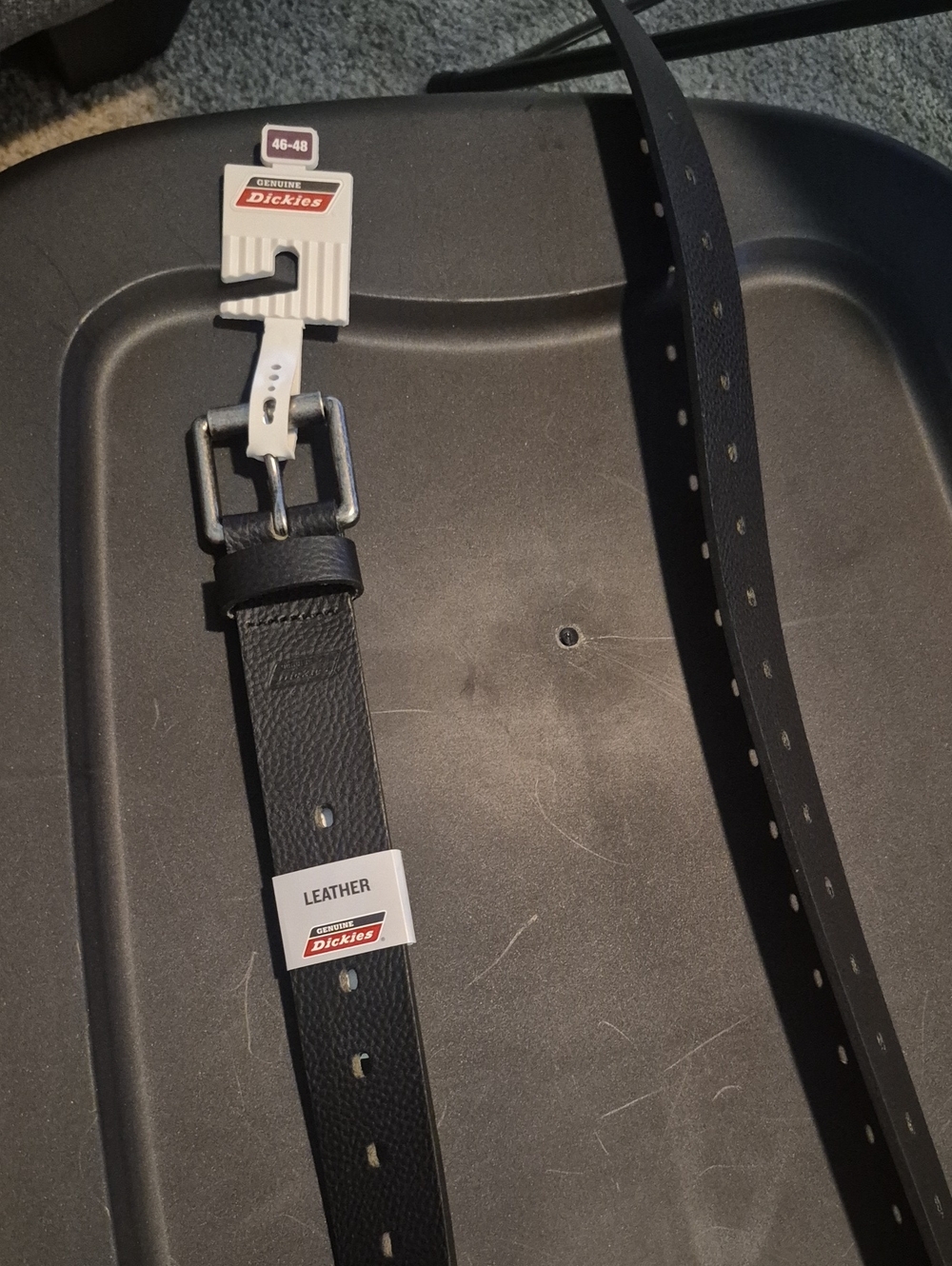 Dickies Black Leather Belt with Silver-Tone Buckle